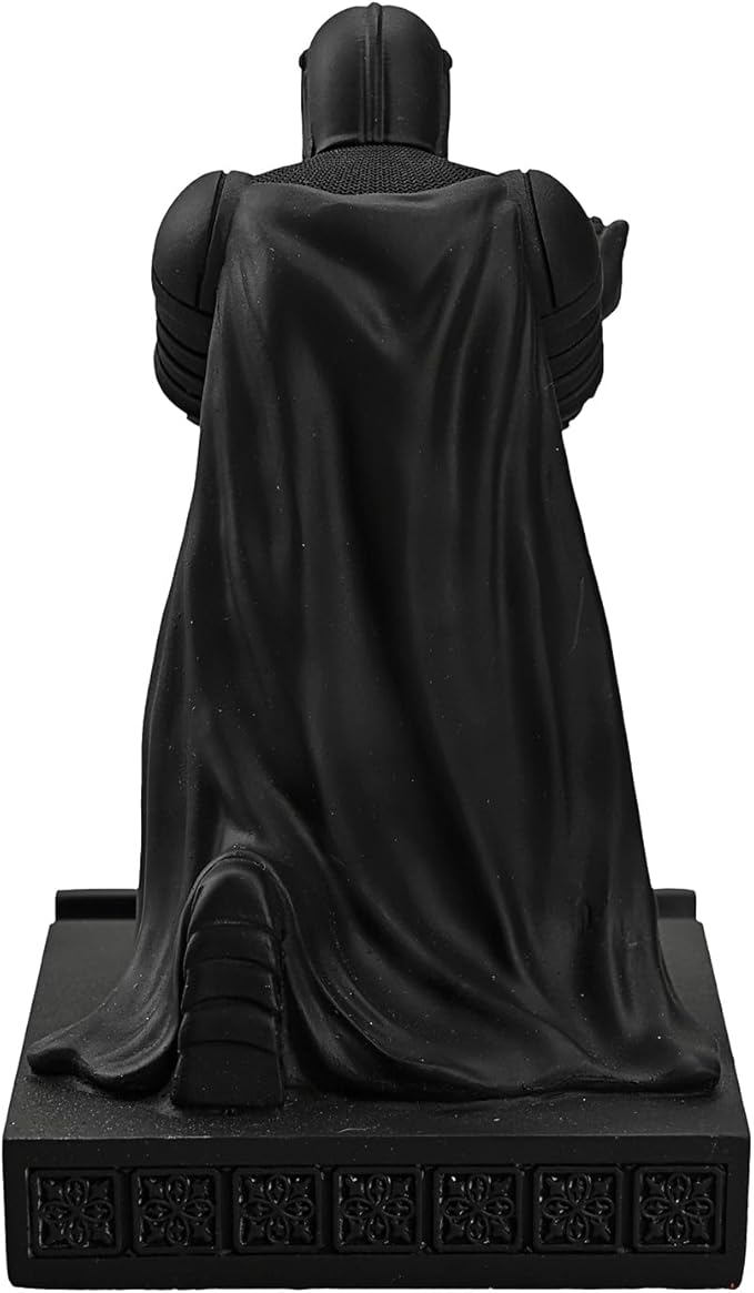 Windbreaker Soldier Knight Pen Holder Personalized Desk Accessory, Mobile Phone & Gaming Controller Holder, Device Stand Gift for Medieval Enthusiasts (Black)