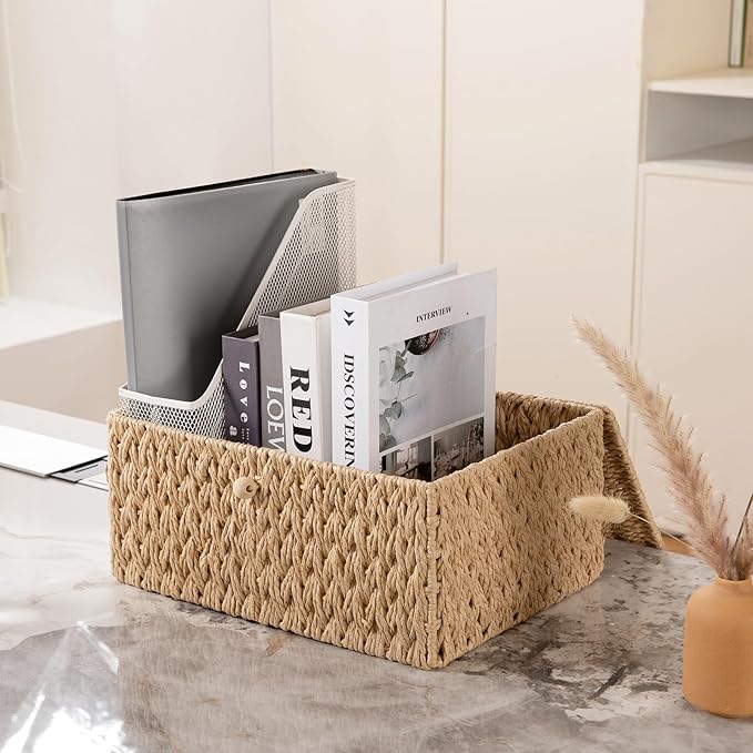 OIAHOMY Wicker Storage Basket with Lid & Lock, Lidded Storage Bins, Decorative Baskets for Organizing, Set of 2-Natural