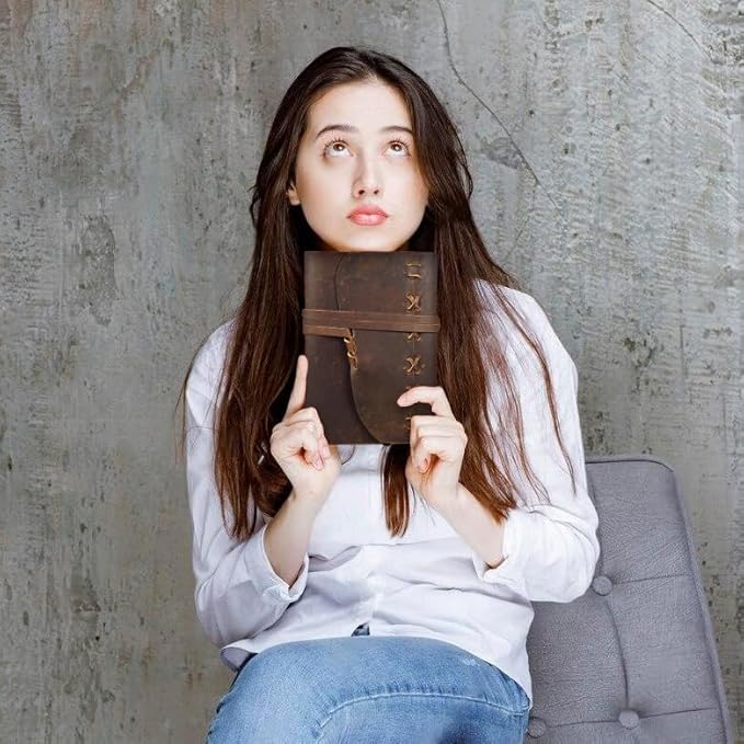 Leather Journal Notebook for Men & Women Daily Vintage Leather Bound Journal Travel Notebook 290 Lined Paper Diary Writing Journal Travelers Scrapbook Poetry Sketchbook Leather Gifts with Pen Holder