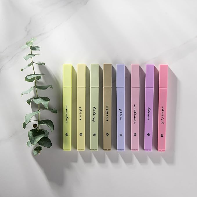 DIVERSEBEE Bible Highlighters with Soft Chisel Tip, 8 Pack Assorted Colors Pens No Bleed, Quick Dry, Cute Aesthetic Markers, Bible Study Journaling Supplies and Accessories (Figs)