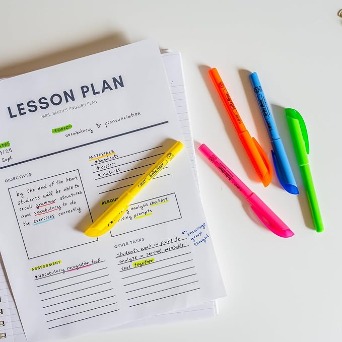 BIC Brite Liner Highlighters, Chisel Tip, 12-Count Pack of Blue Highlighters, Ideal Highlighter Set for Organizing and Coloring