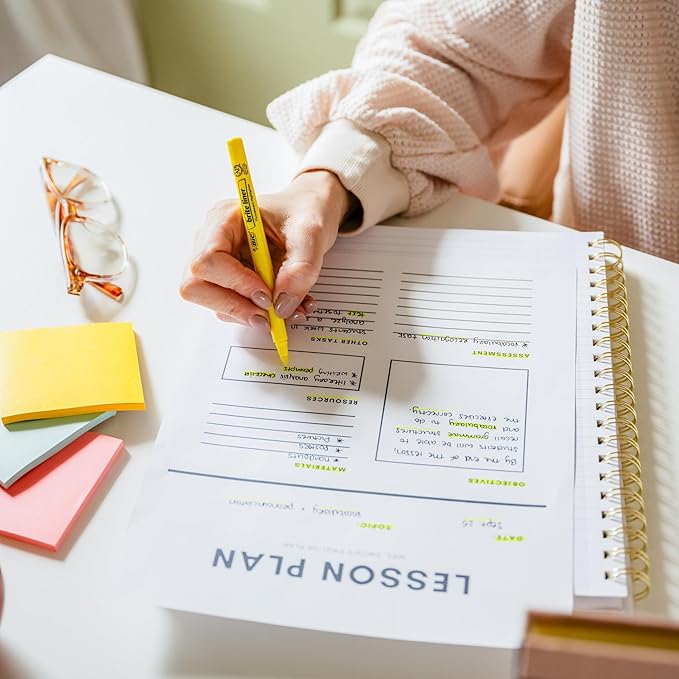 BIC Brite Liner Highlighters, Chisel Tip, 12-Count Pack of Green Highlighters, Ideal Highlighter Set for Organizing and Coloring