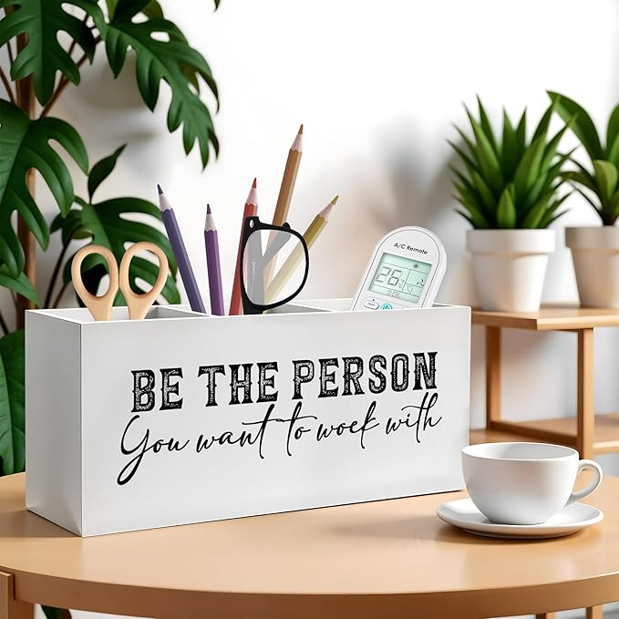 Be the Person You Want to Work with Pencil Pen Holder for Desk, Motivational Wooden Pencil Holder Organizer for Home Office Desk Accessories, Encouragement Gifts for Women Men