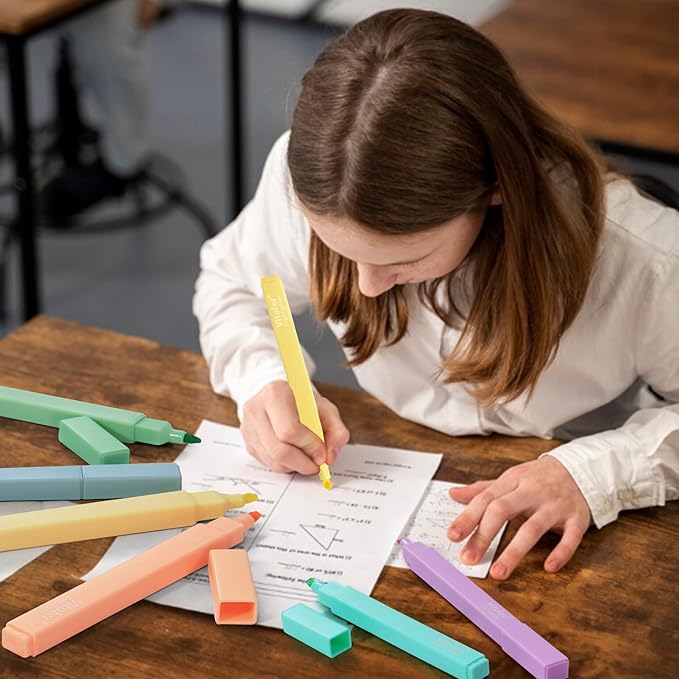 Bible Highlighters,Aesthetic Cute Highlighters Bulk,8pcs Colorful Highlighter Markers No Bleed for Office School Supplies