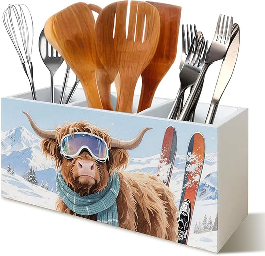 Winter Skiing Highland Cow Pen Pencil Holder Organizer for Desk, Cow Lovers Gifts, Western Cattle Snowy Mountain Wood Cooking Kitchen Utensils Utensil Organizer Holder Decor