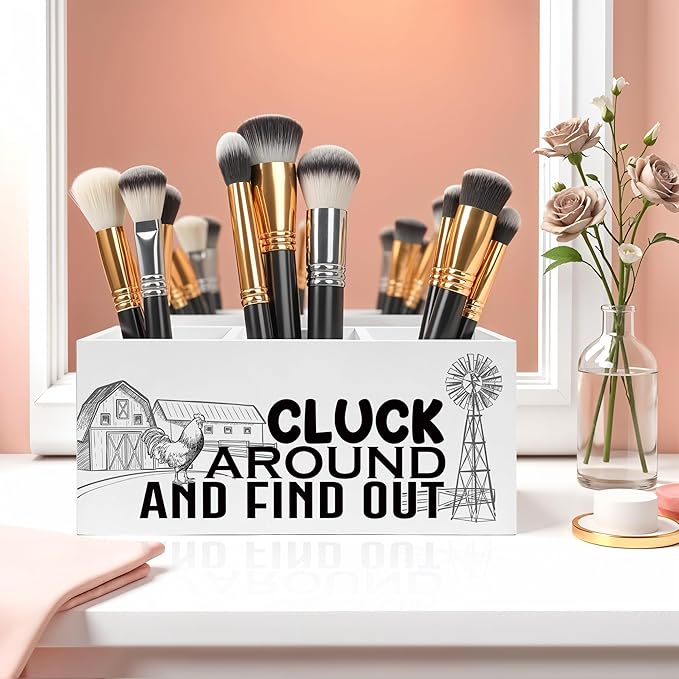 Funny Chicken Pencil Pen Holder for Desk, Chicken Lover Farmer Gifts, Farmhouse Rustic Rooster Hen Wooden Desk Sign, Farm Animal Decor Pencil Organizer for Home Office Accessories