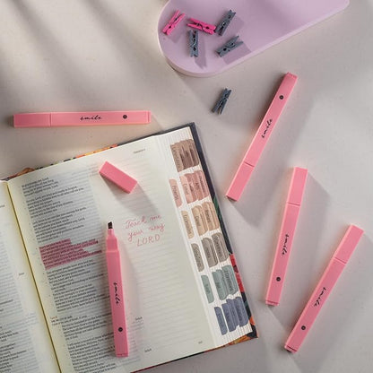 DIVERSEBEE Bible Highlighters with Soft Chisel Tip, 5 Pack Single Color Pens No Bleed, Quick Dry, Cute Aesthetic Markers for Bible Study Journaling Supplies (Pink)