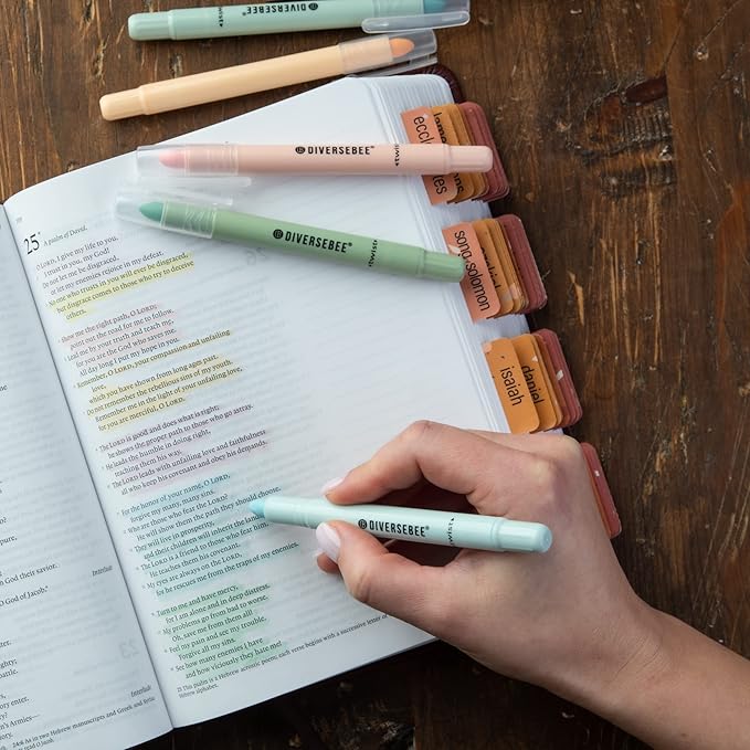 DIVERSEBEE Bible Highlighters and Pens No Bleed, 8 Pack Assorted Colors Gel Highlighters Set, Cute Bible Markers Study Journaling School Supplies and Accessories (Pastel)